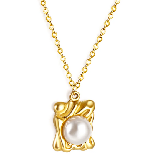 Lulu Necklace
